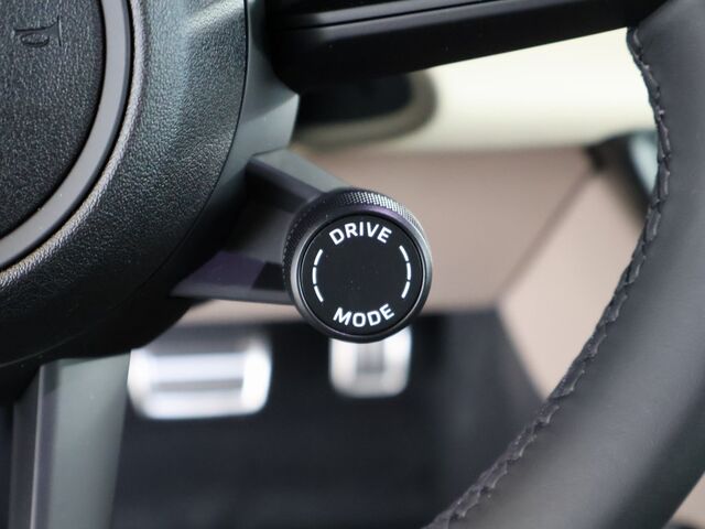 2025 Porsche Macan Electric 4S Oshkosh WI