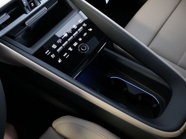 2025 Porsche Macan Electric 4S Oshkosh WI