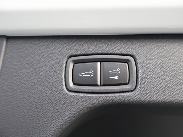 2025 Porsche Macan Electric 4S Oshkosh WI