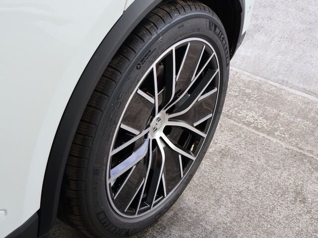 2025 Porsche Macan Electric 4S Oshkosh WI