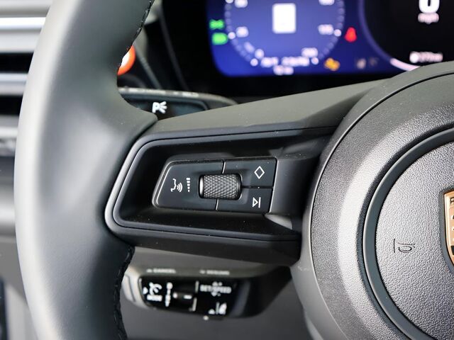 2025 Porsche Macan Electric 4S Oshkosh WI 2025 Porsche Macan Electric 4S Oshkosh WI