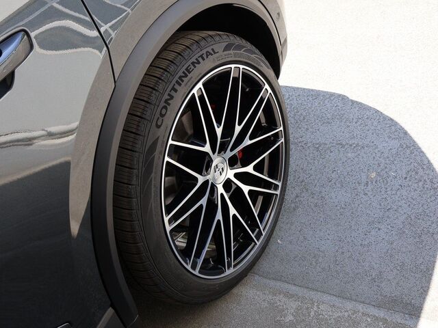 2025 Porsche Macan Electric 4S Oshkosh WI 2025 Porsche Macan Electric 4S Oshkosh WI