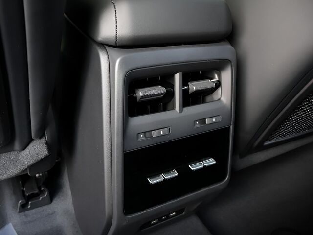 2025 Porsche Macan Electric 4S Oshkosh WI 2025 Porsche Macan Electric 4S Oshkosh WI