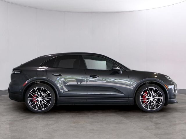 2025 Porsche Macan Electric 4S Oshkosh WI 2025 Porsche Macan Electric 4S Oshkosh WI