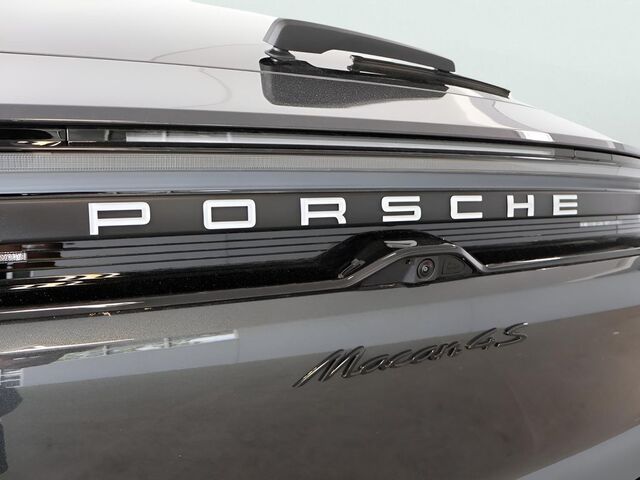 2025 Porsche Macan Electric 4S Oshkosh WI 2025 Porsche Macan Electric 4S Oshkosh WI