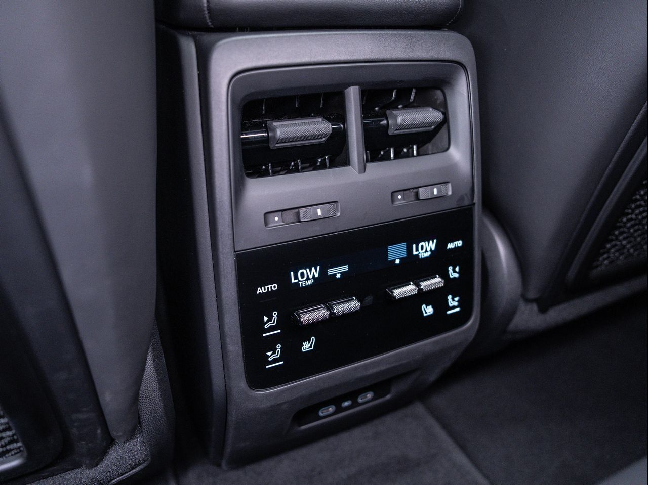 2025 Porsche Macan Electric 4S Santa Clarita CA