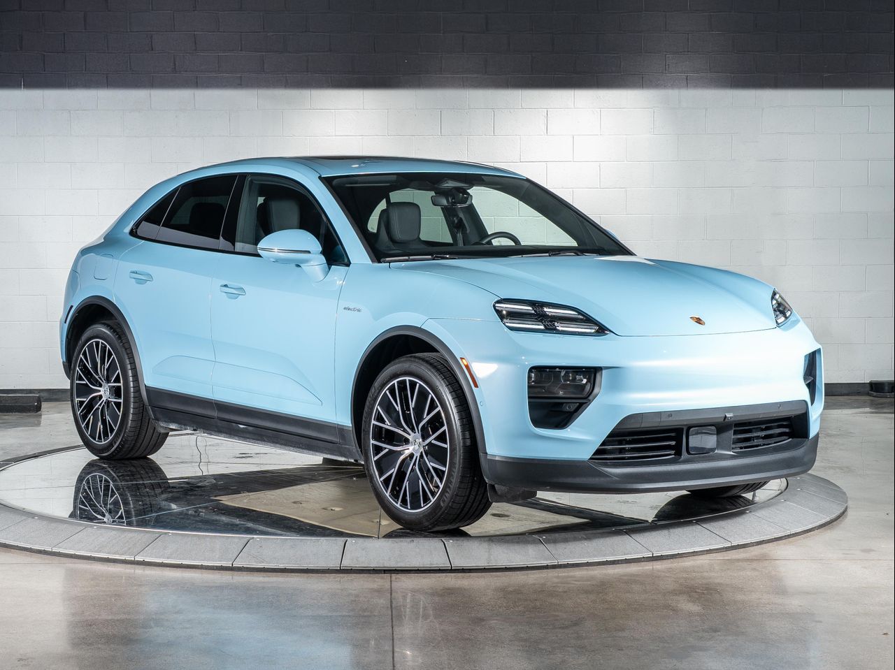 2025 Porsche Macan Electric 4S Santa Clarita CA