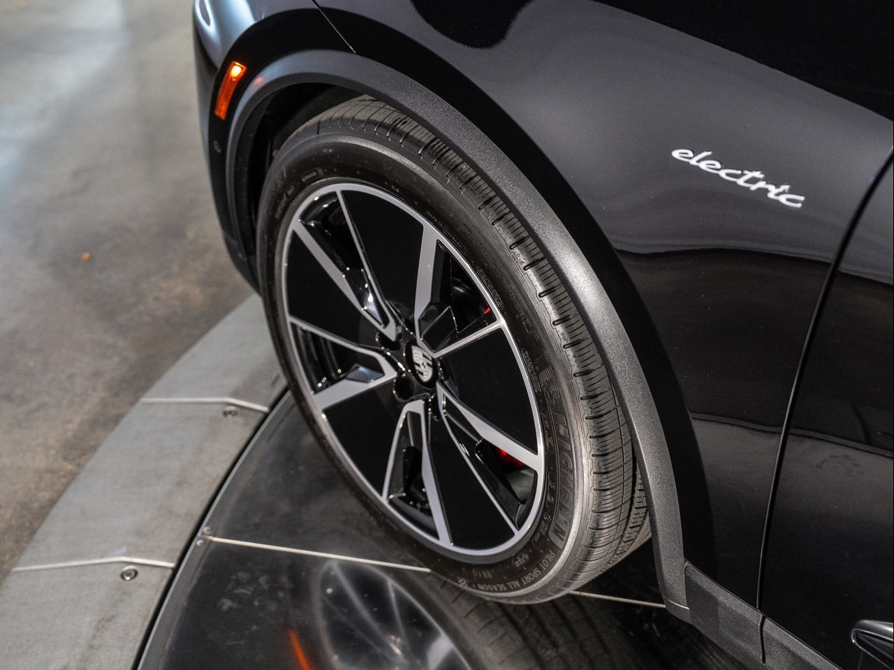 2025 Porsche Macan Electric 4S Santa Clarita CA