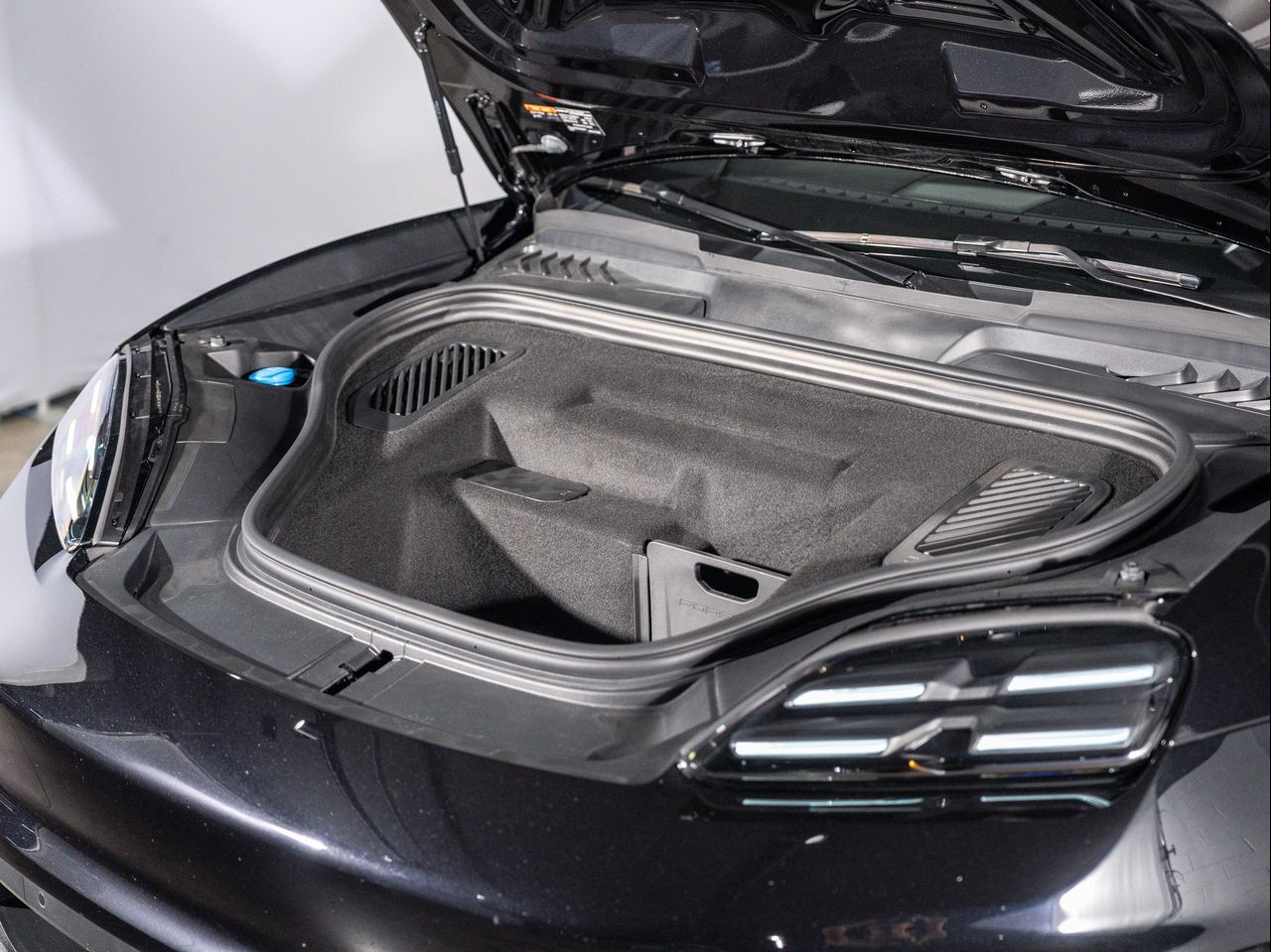 2025 Porsche Macan Electric 4S Santa Clarita CA