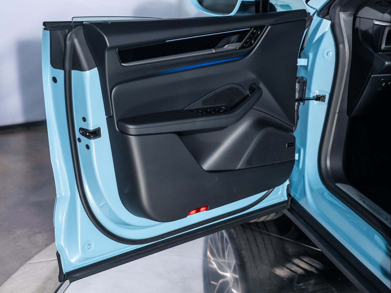 2025 Porsche Macan Electric 4S Santa Clarita CA