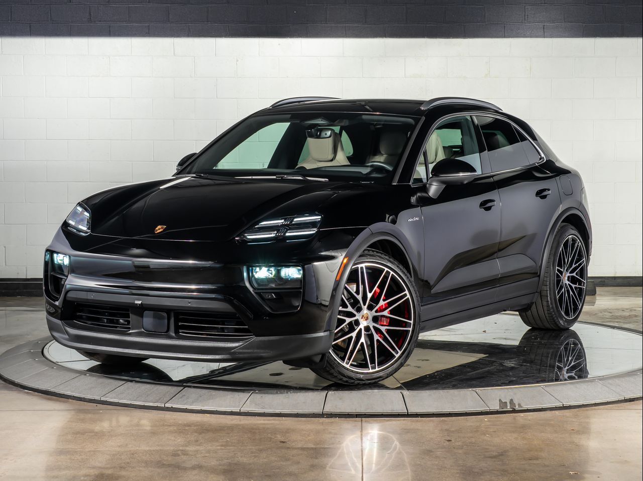 2025 Porsche Macan Electric