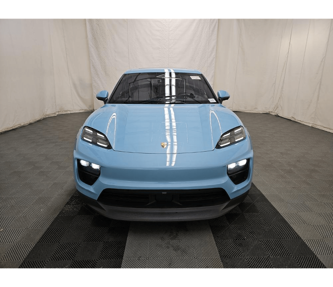 2025 Porsche Macan Electric Base
