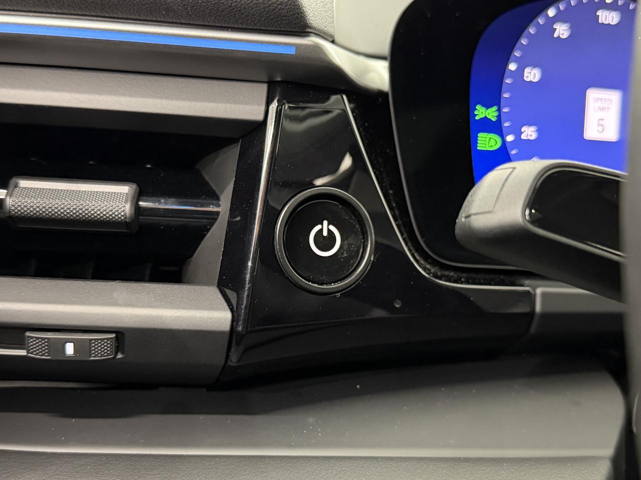 2025 Porsche Macan Electric Newark DE