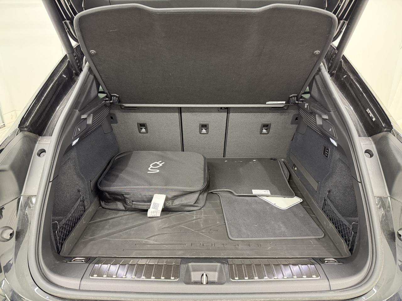 2025 Porsche Macan Electric Newark DE
