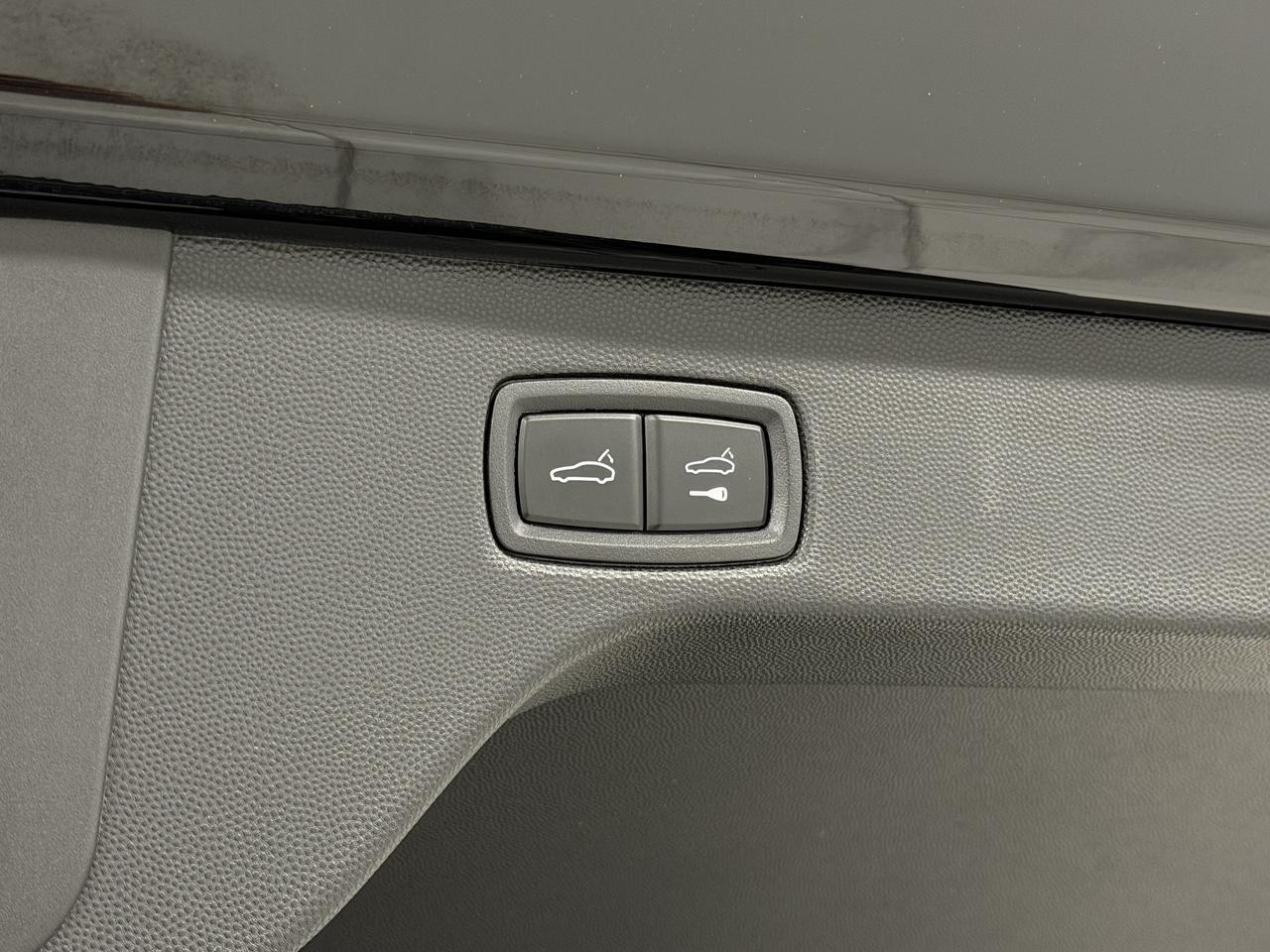 2025 Porsche Macan Electric Newark DE