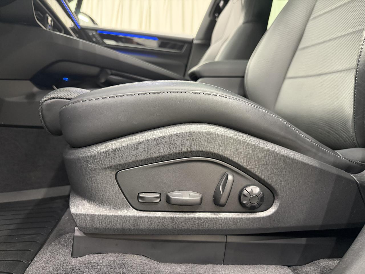 2025 Porsche Macan Electric Newark DE