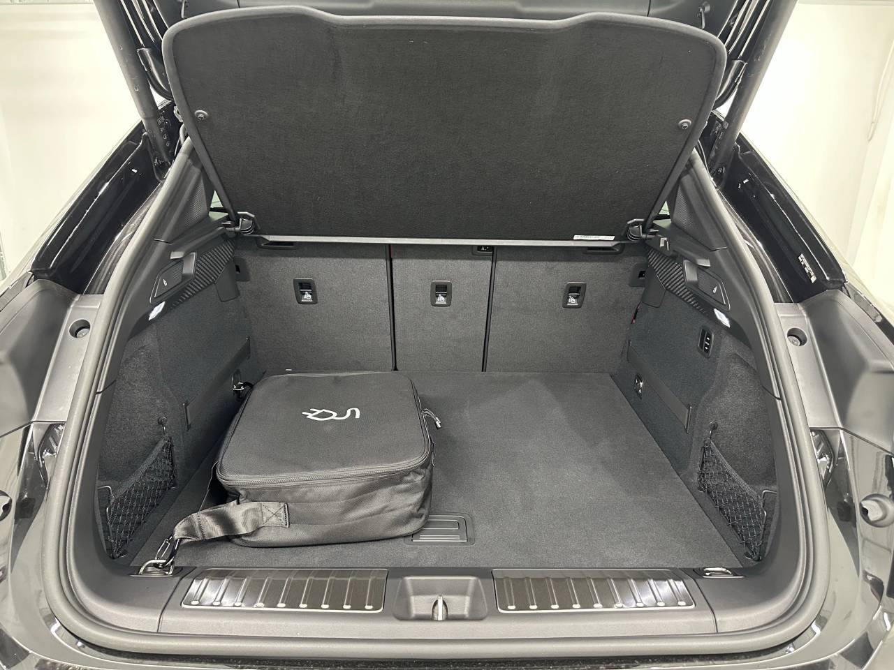 2025 Porsche Macan Electric Newark DE