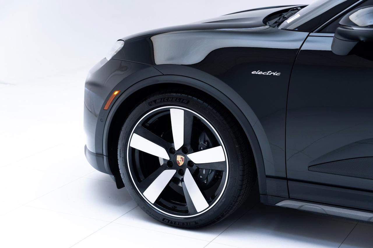 2025 Porsche Macan Electric Pompano Beach FL