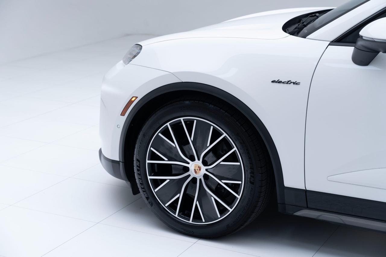 2025 Porsche Macan Electric Pompano Beach FL
