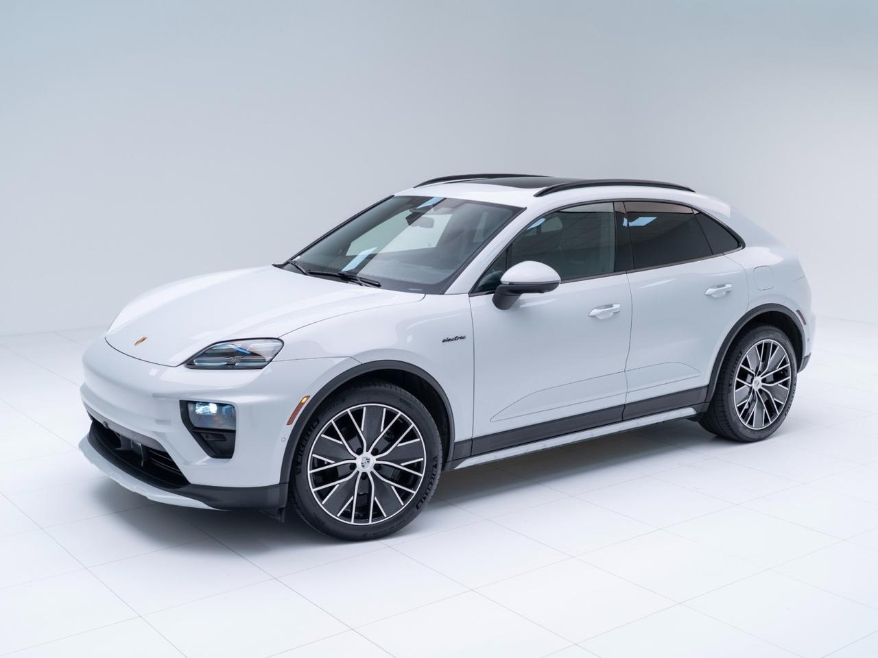 2025 Porsche Macan Electric