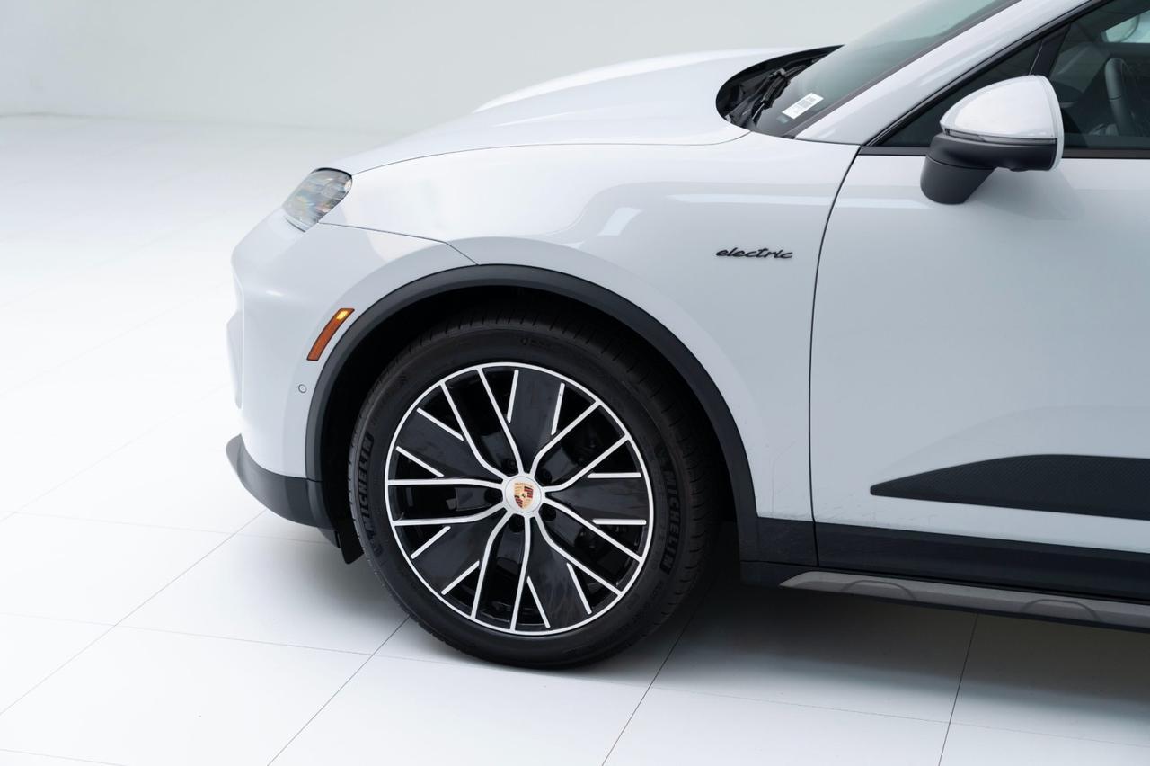 2025 Porsche Macan Electric Pompano Beach FL