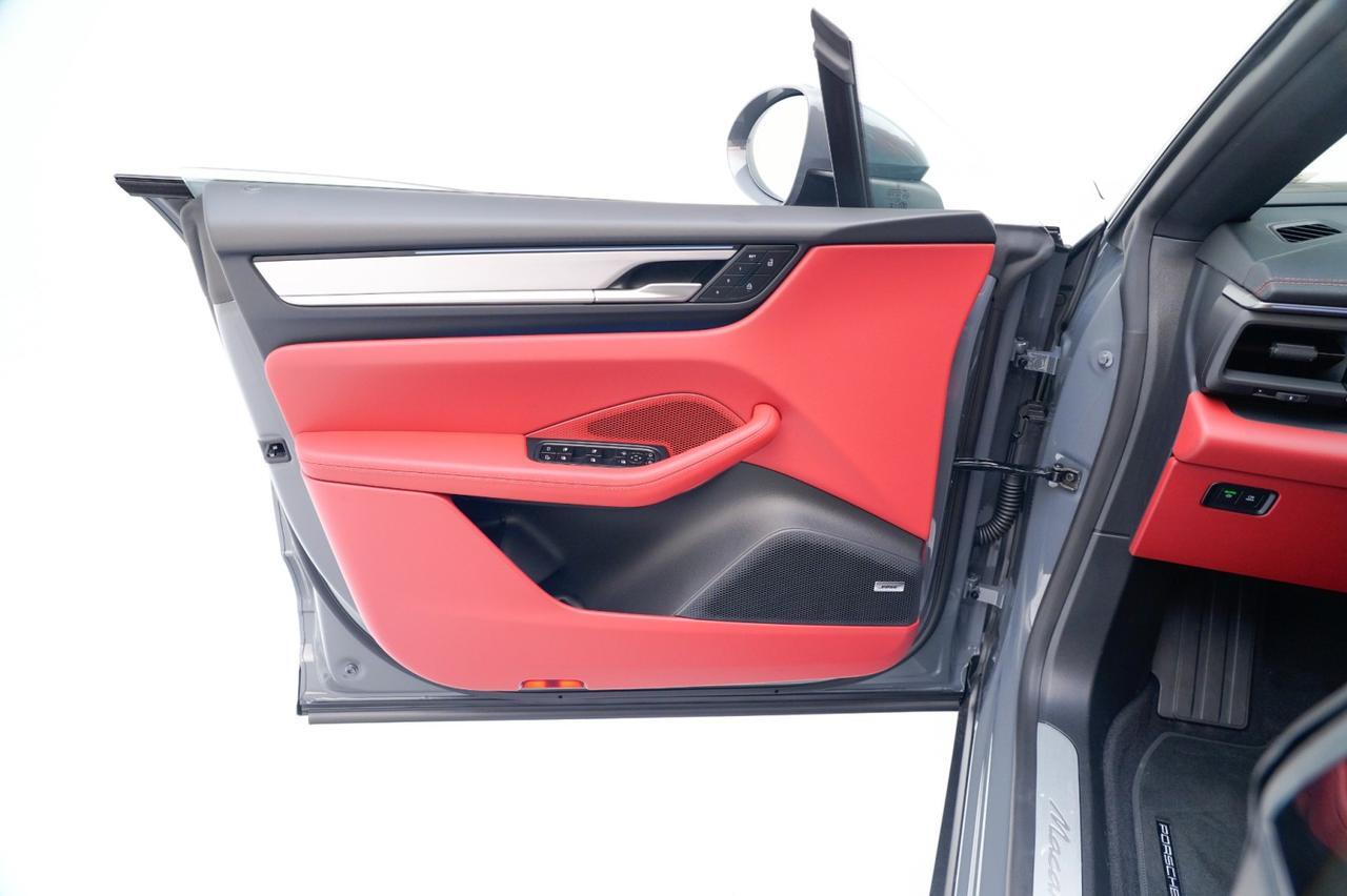 2025 Porsche Macan Electric Pompano Beach FL