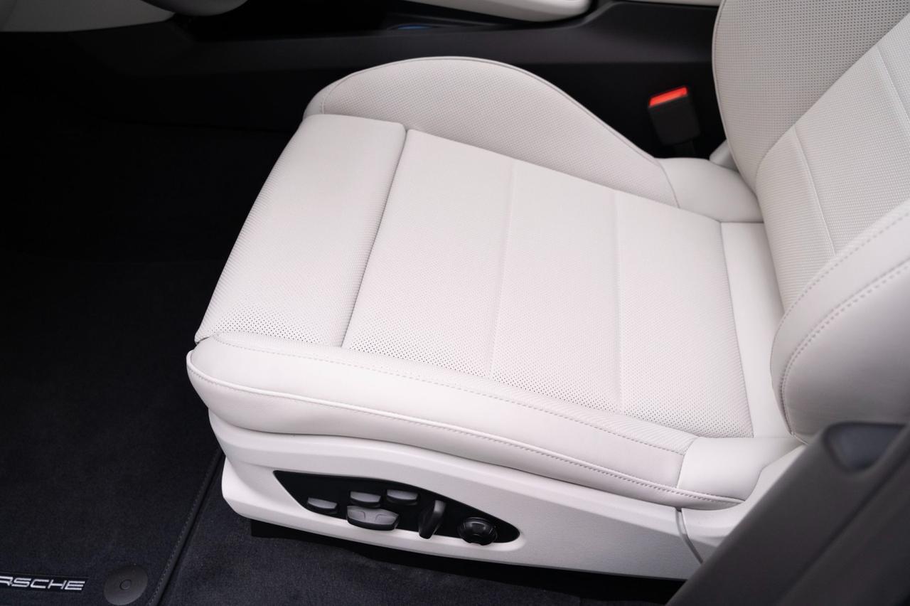 2025 Porsche Macan Electric Pompano Beach FL