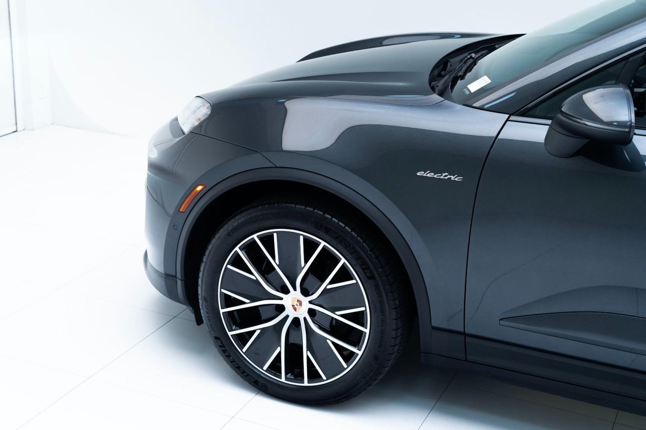 2025 Porsche Macan Electric Pompano Beach FL