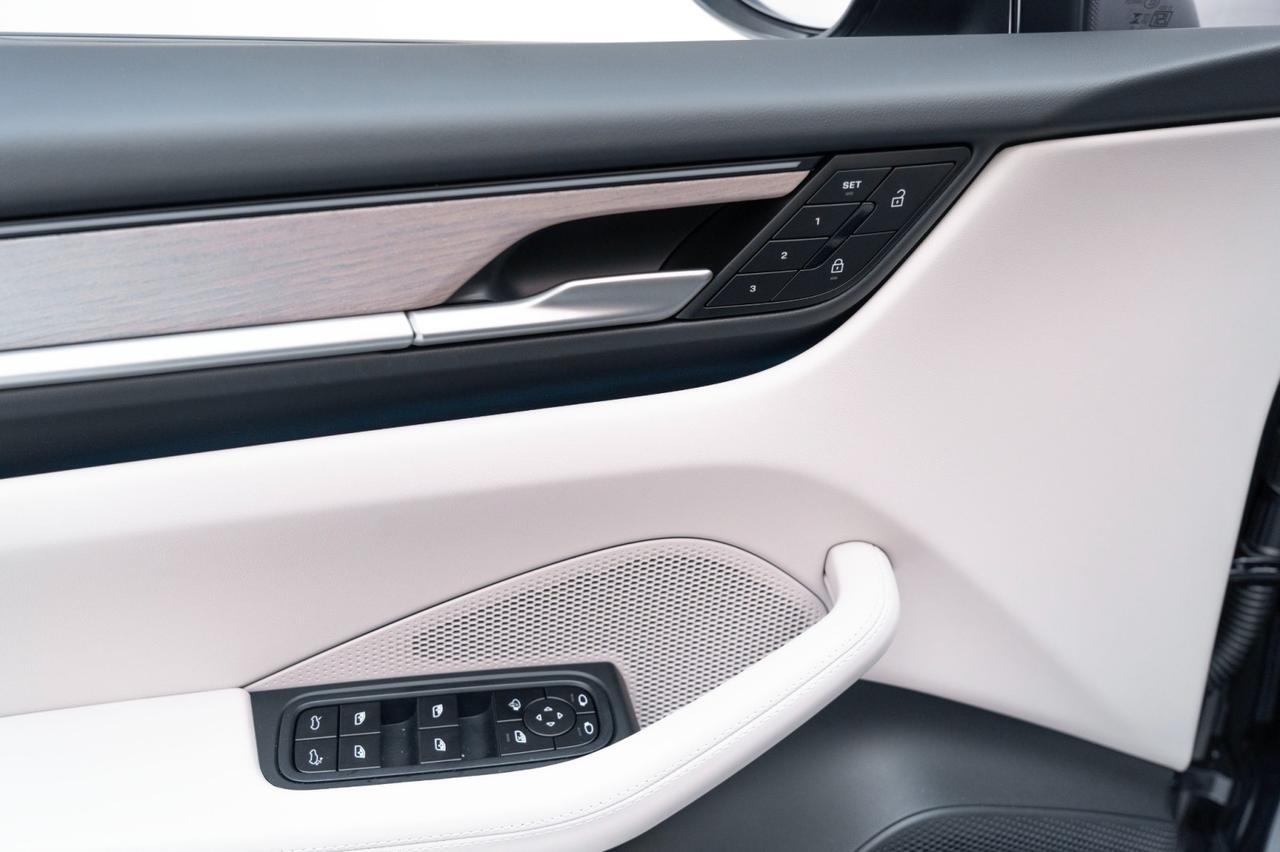 2025 Porsche Macan Electric Pompano Beach FL