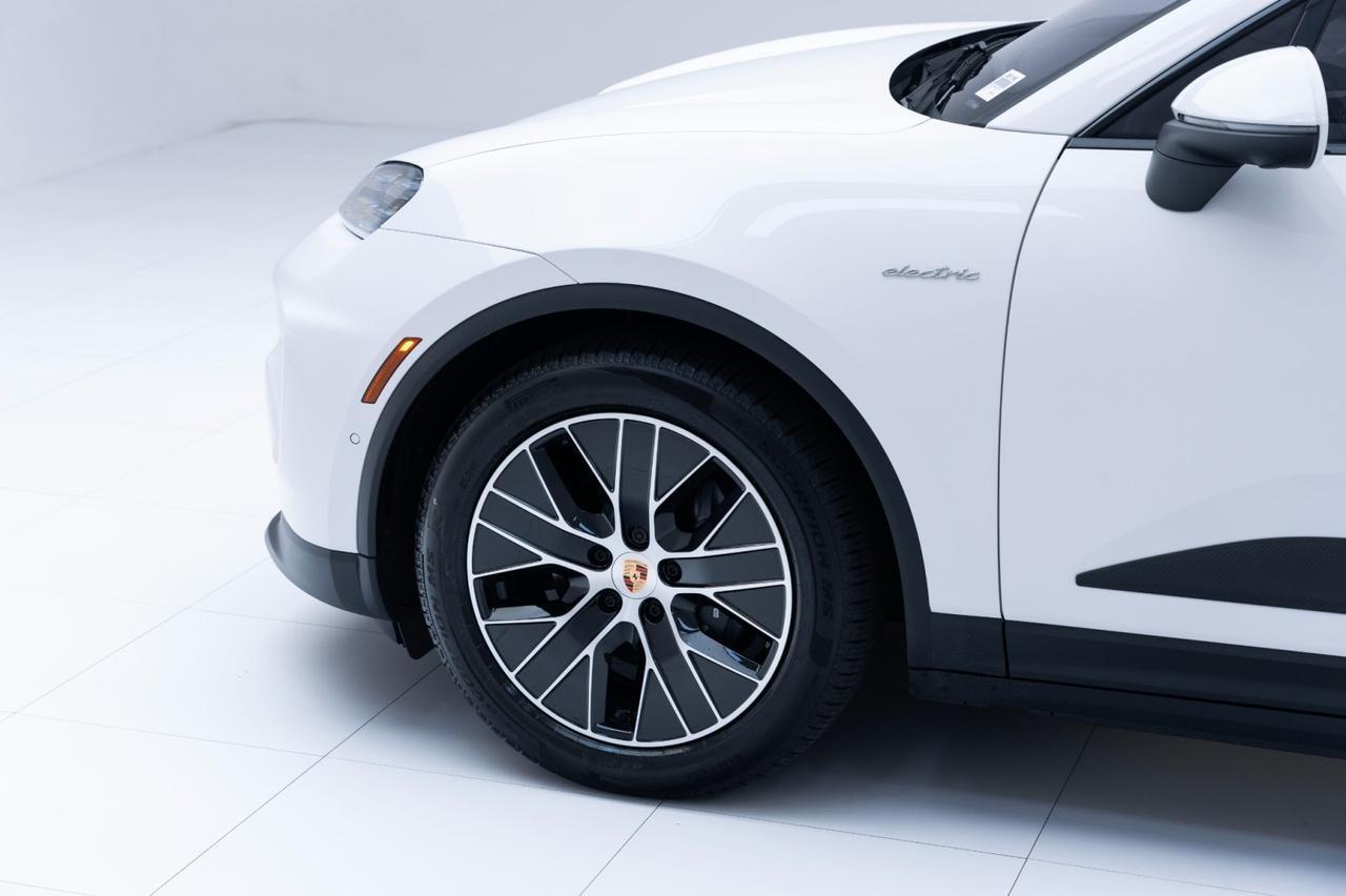 2025 Porsche Macan Electric Pompano Beach FL