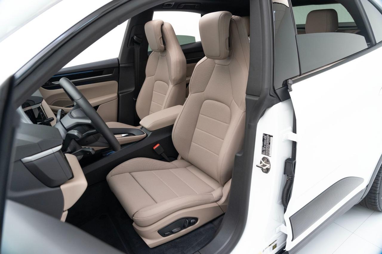 2025 Porsche Macan Electric Pompano Beach FL