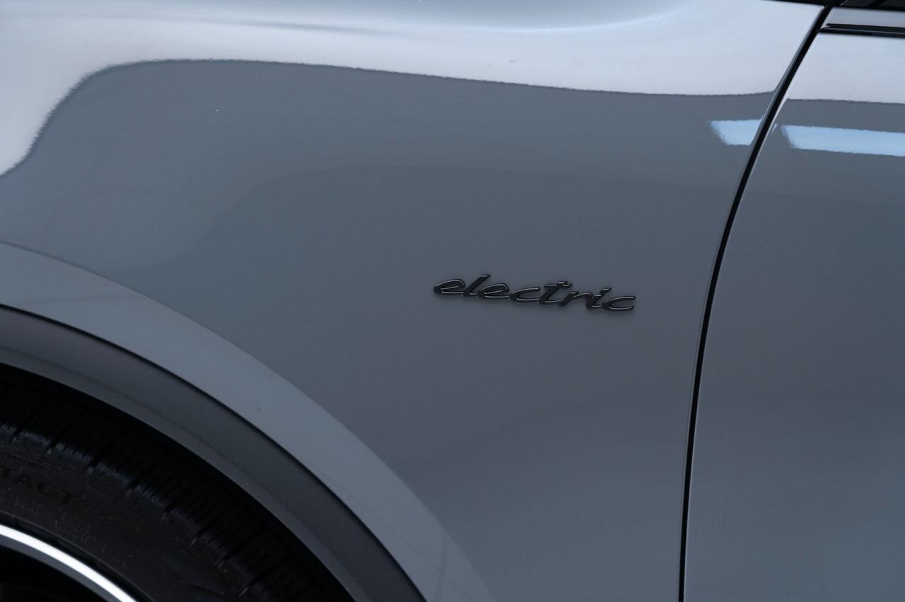 2025 Porsche Macan Electric Pompano Beach FL