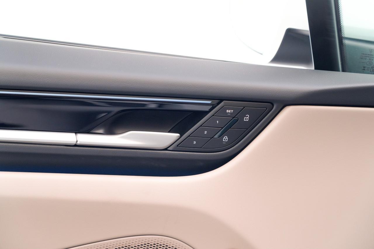 2025 Porsche Macan Electric Pompano Beach FL