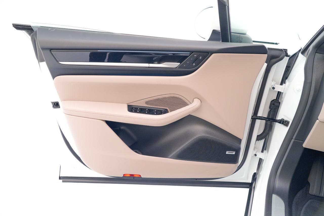 2025 Porsche Macan Electric Pompano Beach FL