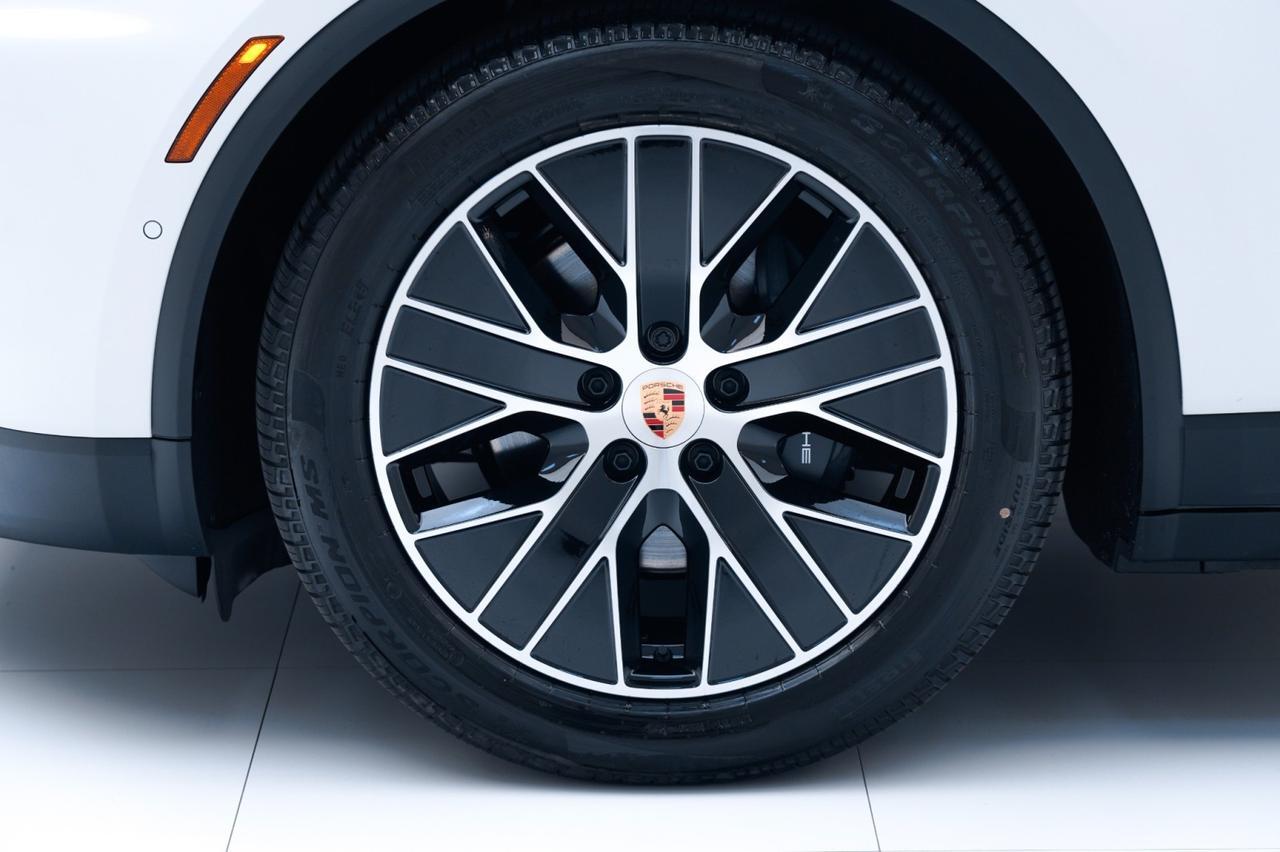 2025 Porsche Macan Electric Pompano Beach FL