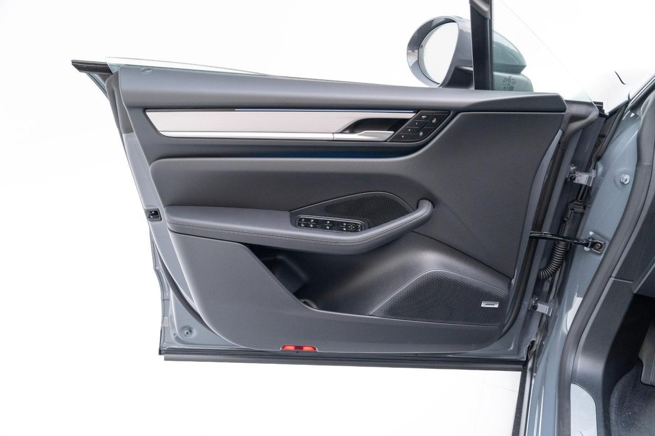 2025 Porsche Macan Electric Pompano Beach FL