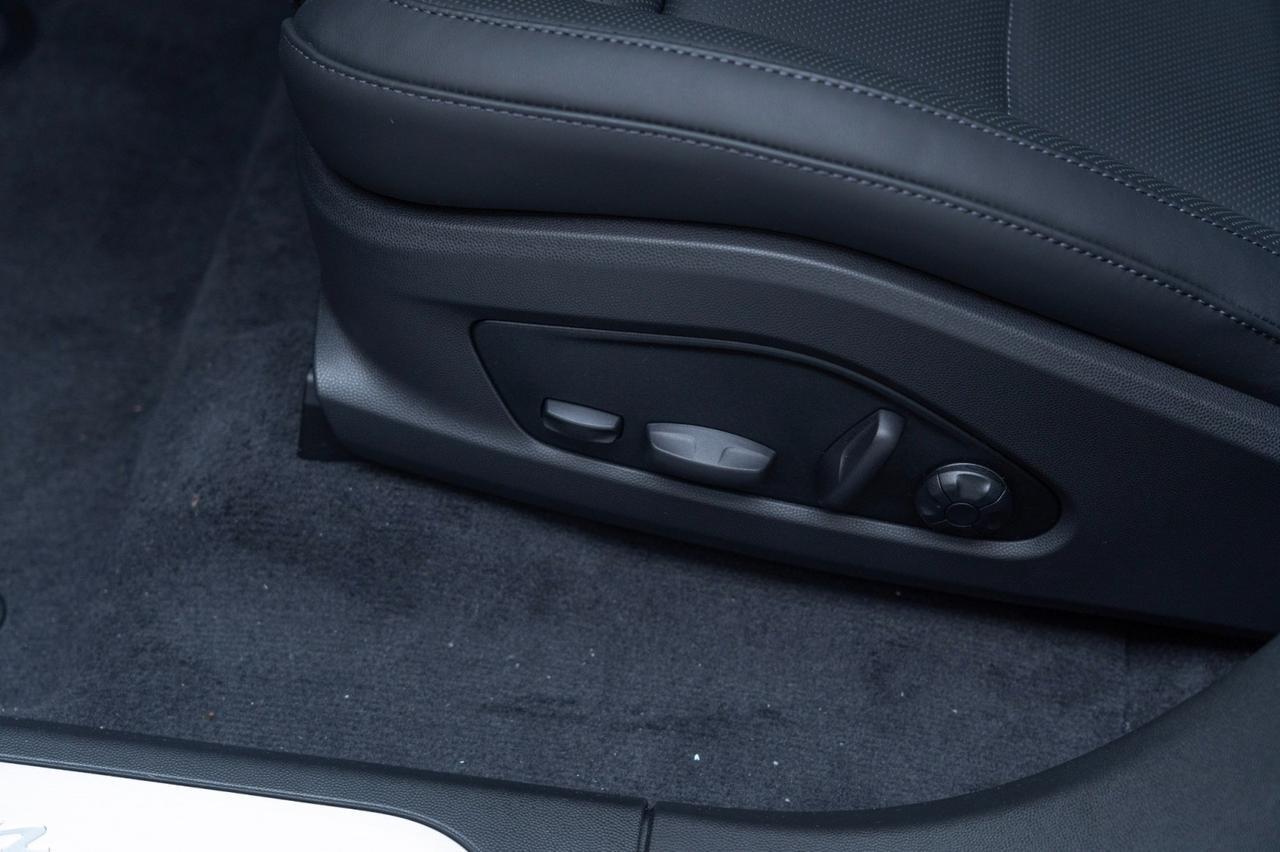 2025 Porsche Macan Electric Pompano Beach FL