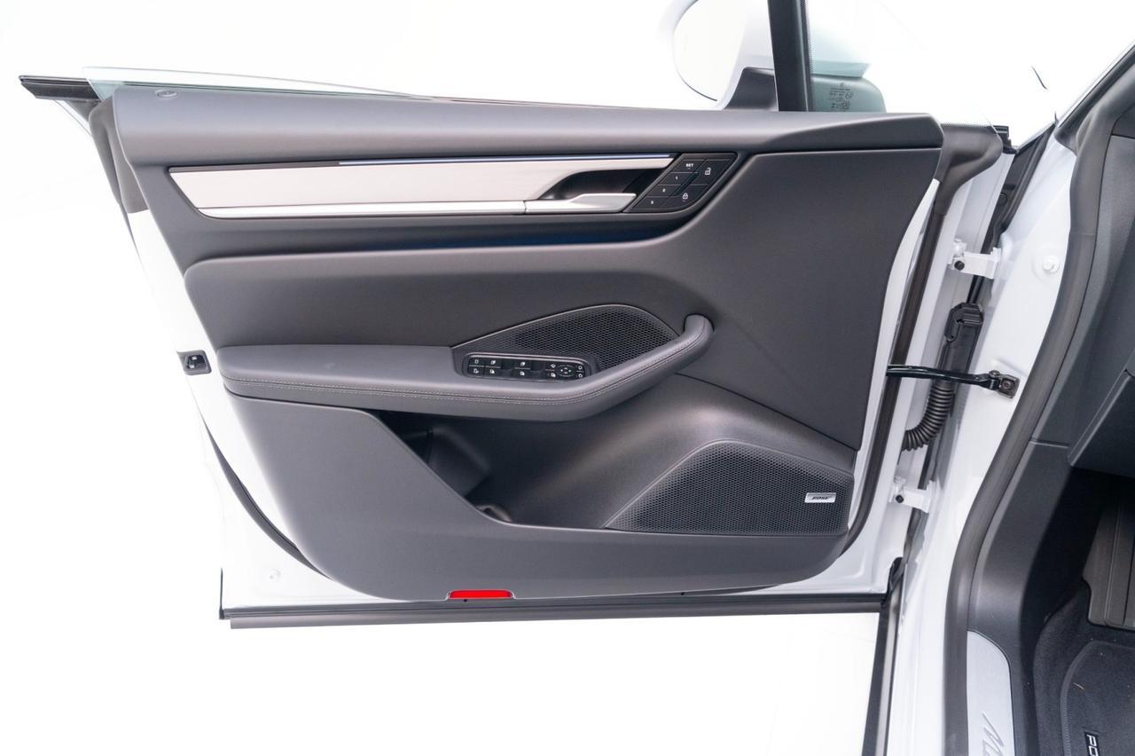 2025 Porsche Macan Electric Pompano Beach FL