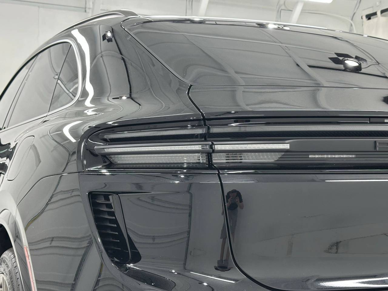 2025 Porsche Macan Electric Turbo Newark DE