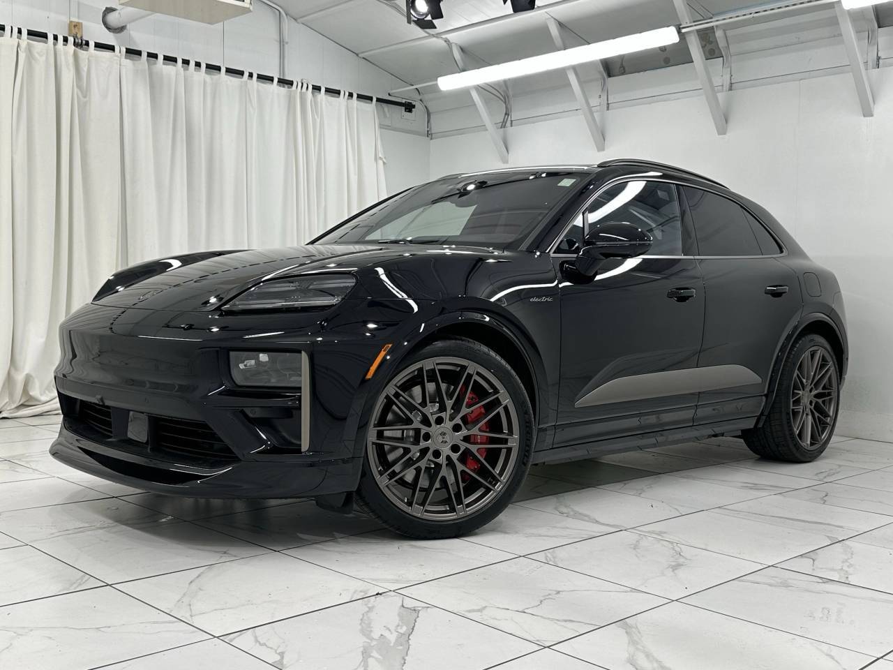 2025 Porsche Macan Electric Turbo Newark DE