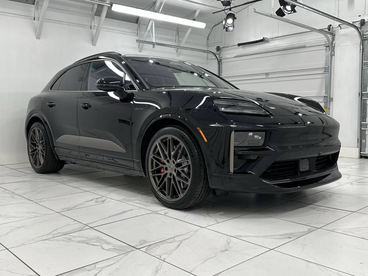 2025 Porsche Macan Electric Turbo Newark DE