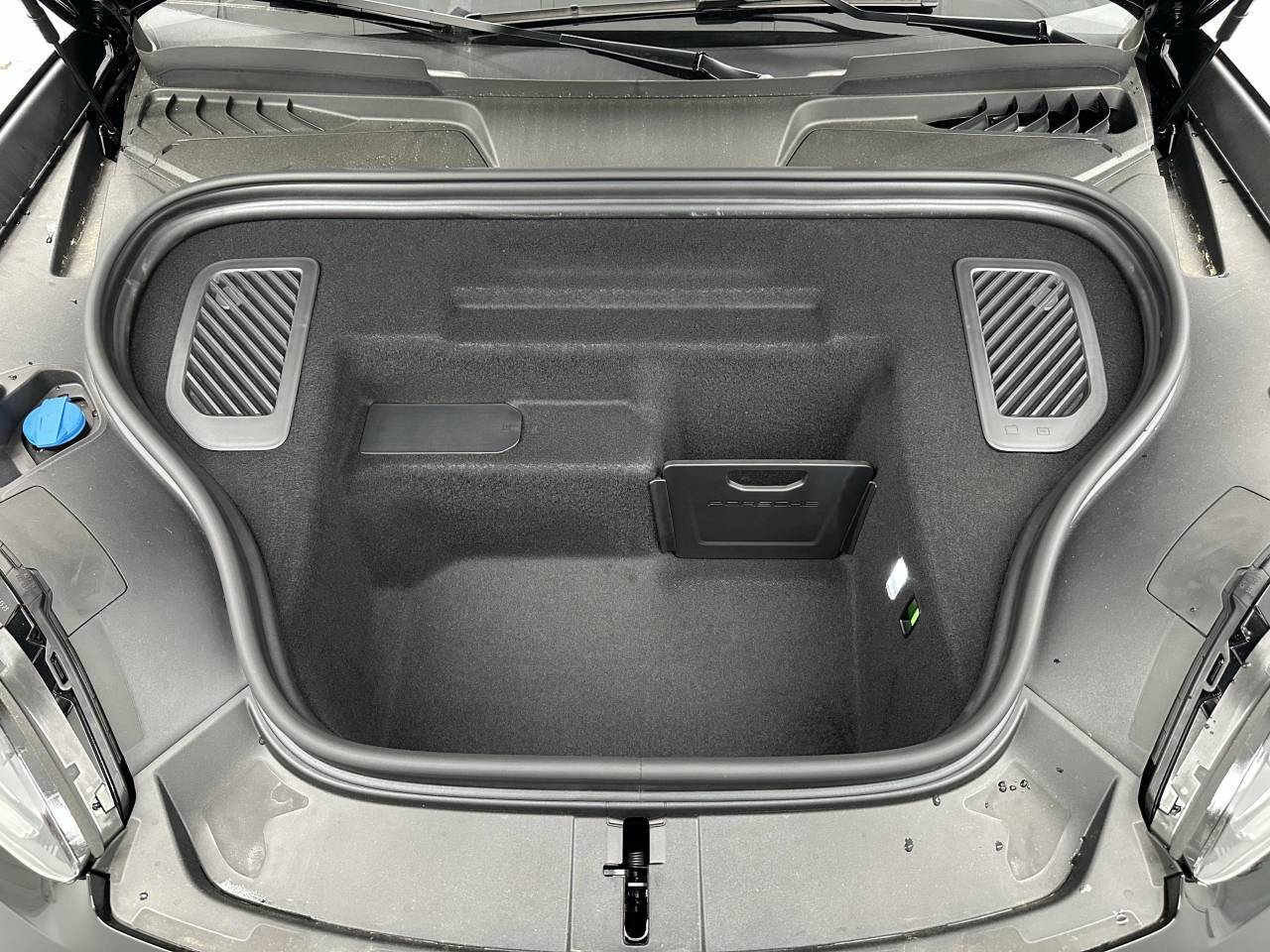 2025 Porsche Macan Electric Turbo Newark DE
