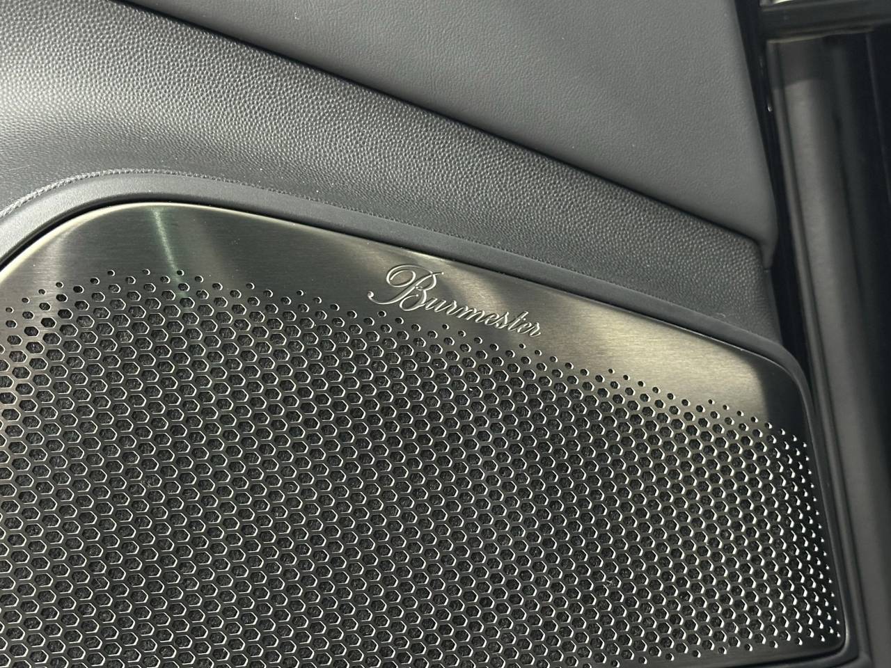 2025 Porsche Macan Electric Turbo Newark DE