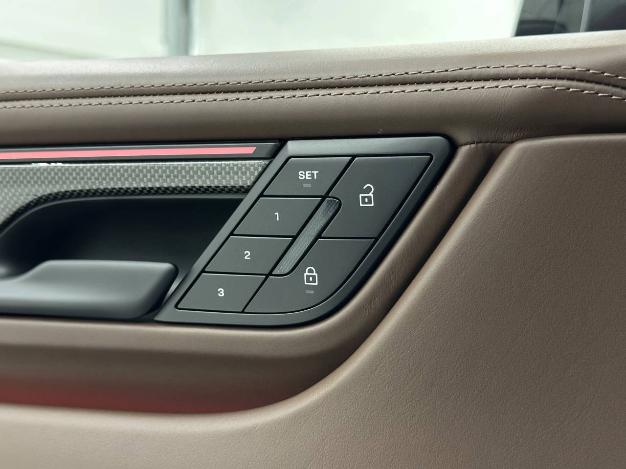 2025 Porsche Macan Electric Turbo Newark DE