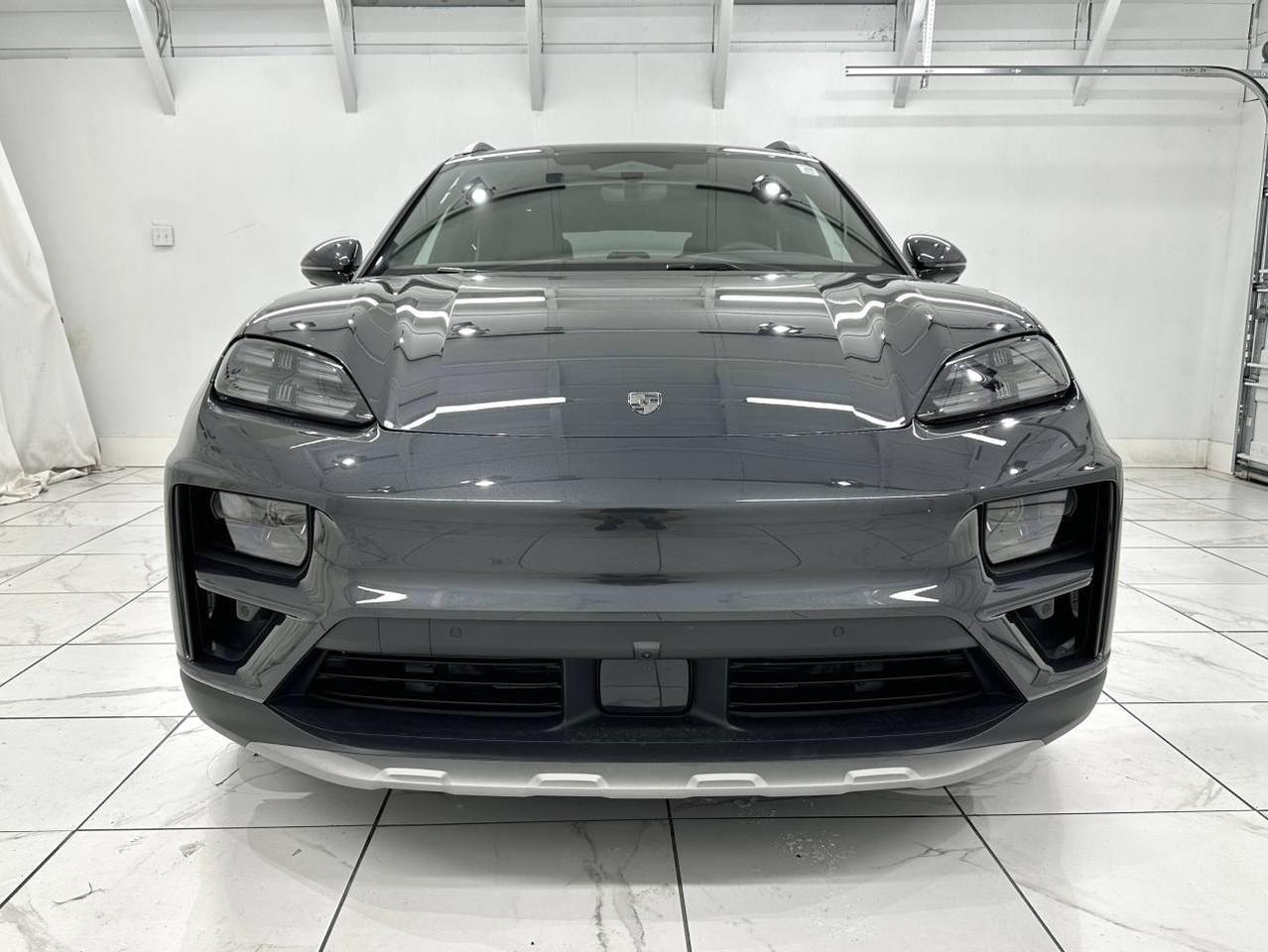 2025 Porsche Macan Electric Turbo Newark DE