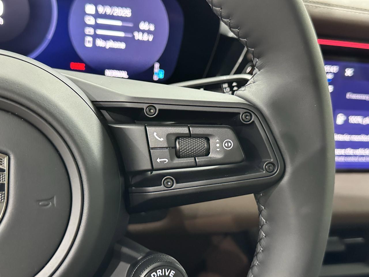2025 Porsche Macan Electric Turbo Newark DE