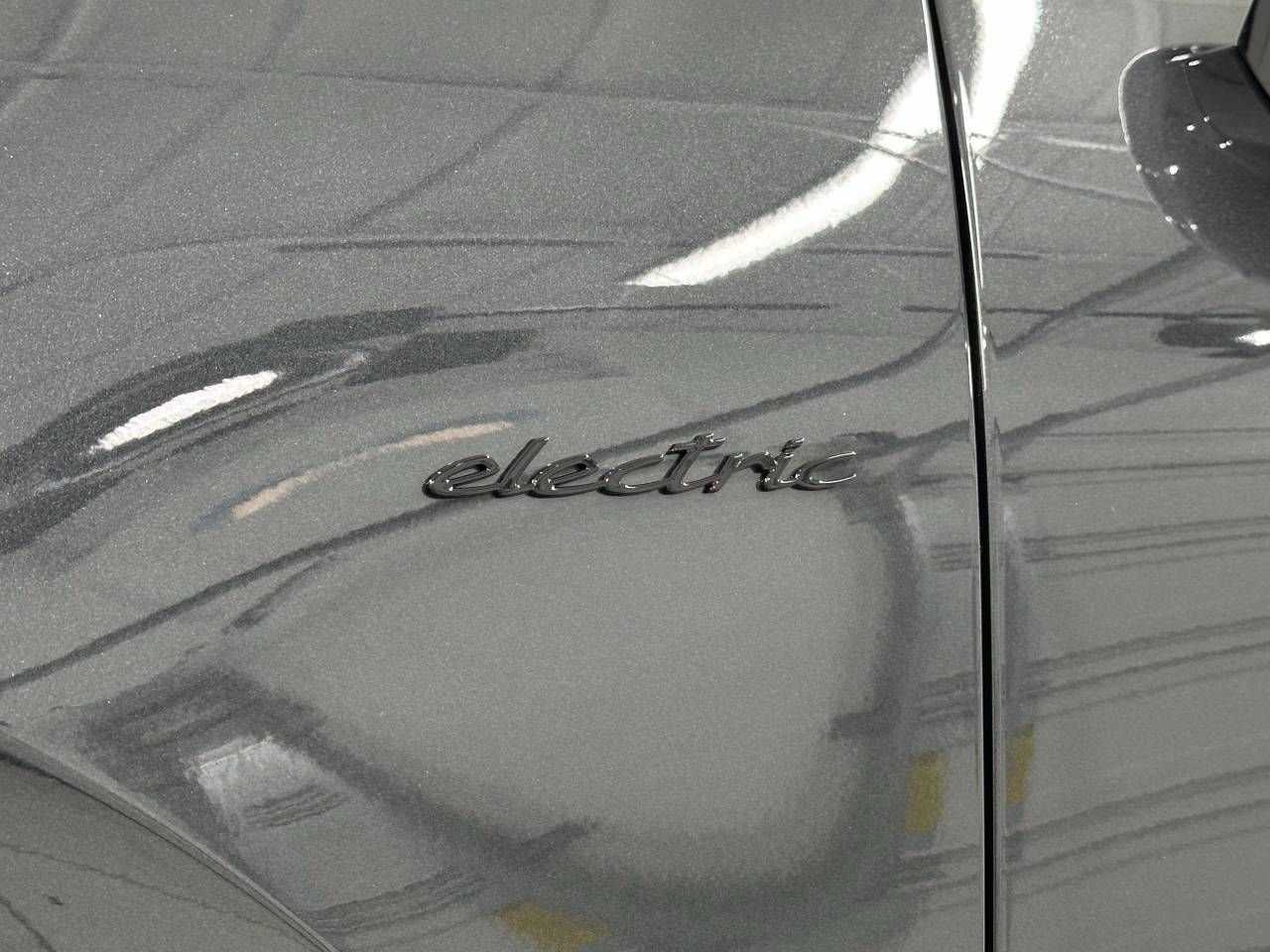 2025 Porsche Macan Electric Turbo Newark DE