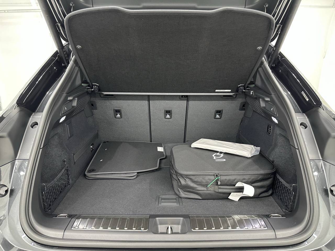 2025 Porsche Macan Electric Turbo Newark DE