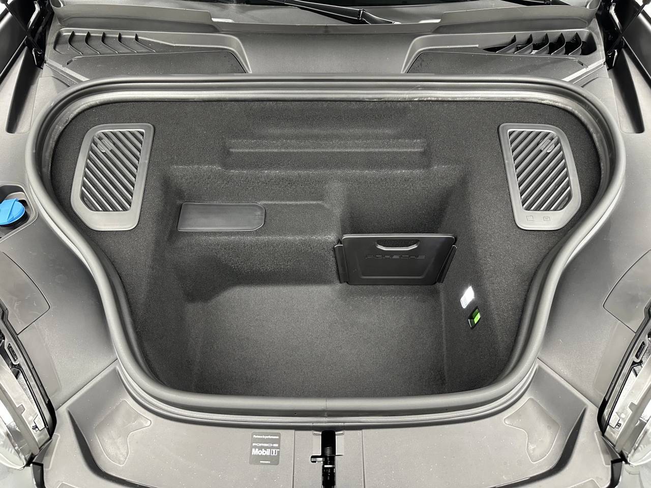 2025 Porsche Macan Electric Turbo Newark DE