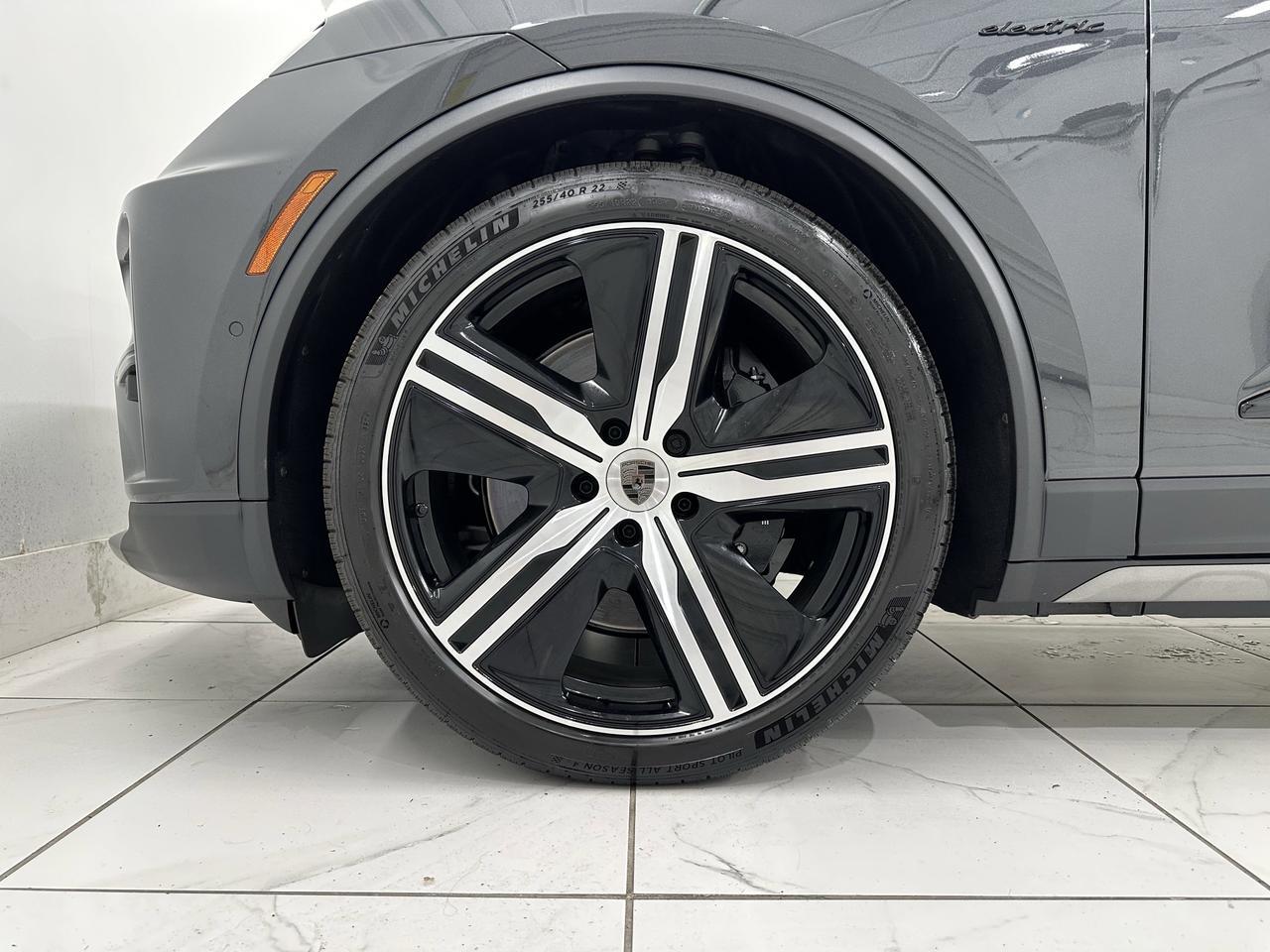 2025 Porsche Macan Electric Turbo Newark DE